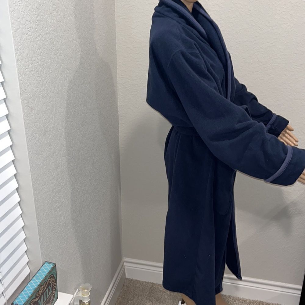 Vintage IZOD two tone blue robe - Picture 2 of 6